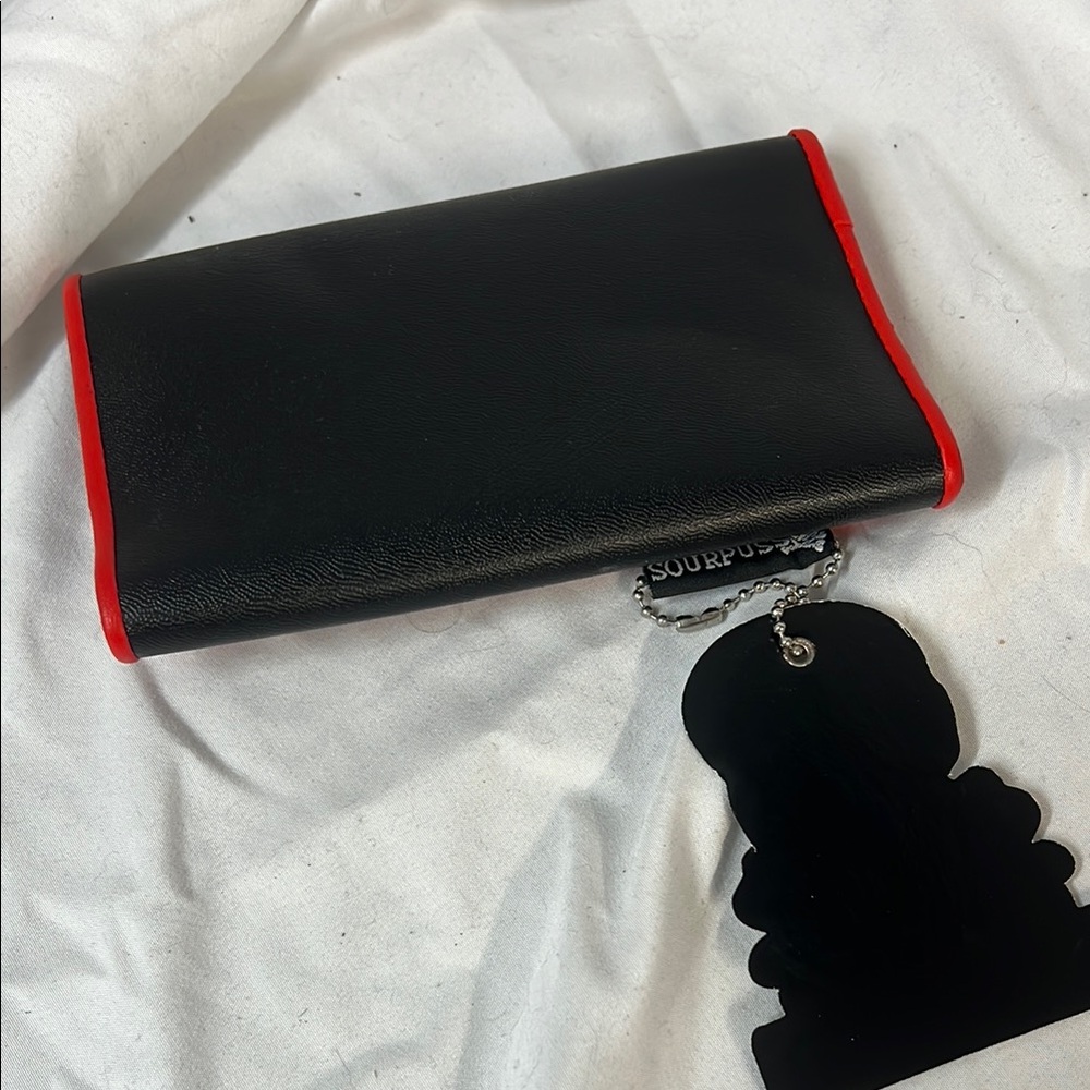 Sourpuss Black and Red She Devil Wallet - Picture 2 of 3